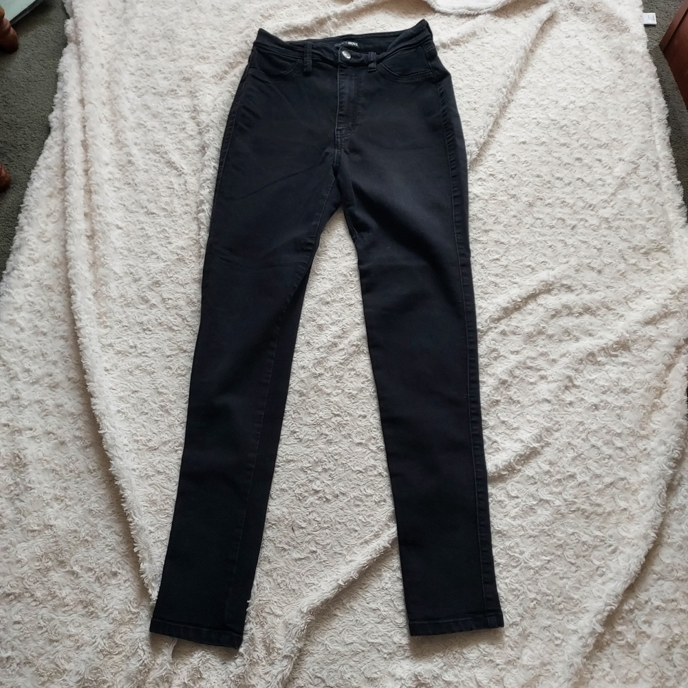Fashion Nova Stretch Black Straight Leg Jeans Size 9 Normcore Casual Distressed